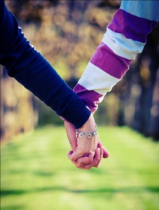 holding-hand-cute-couple.jpg